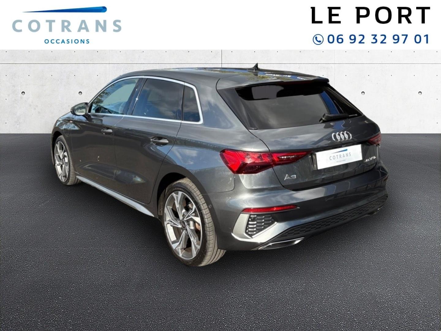 Photo 3 du véhicule AUDI A3 Sportback 40 TFSI e 204ch S line S tronic 6 - Vue extérieure
