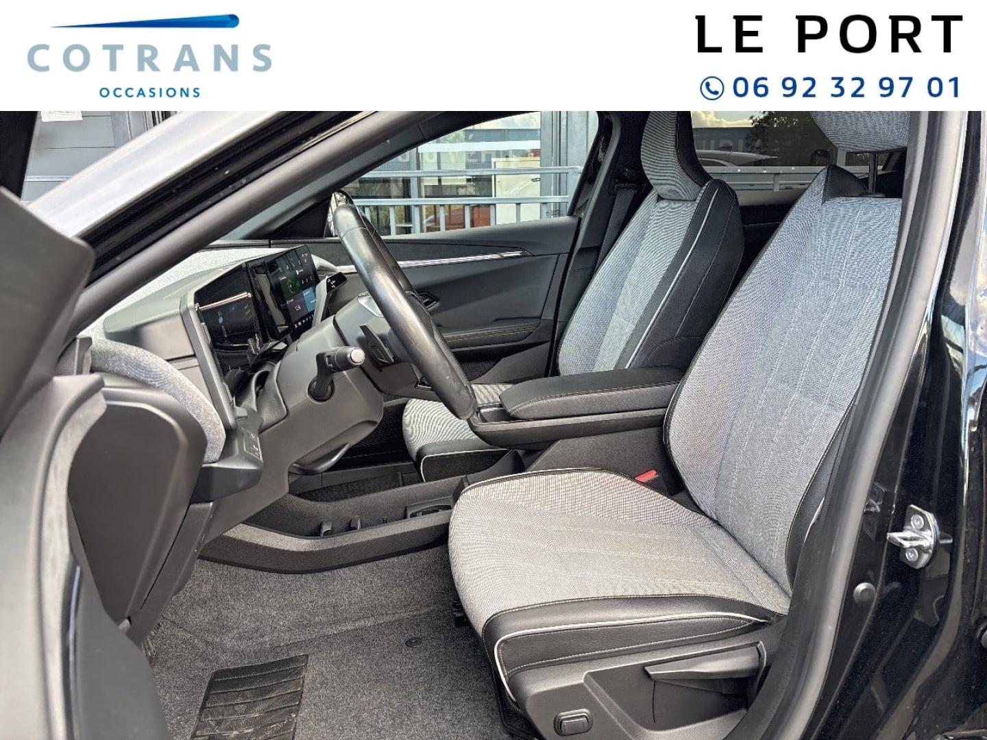 Photo 7 du véhicule RENAULT Megane E-Tech Electric EV60 220ch Equilibre&nbsp;(…) - Vue extérieure