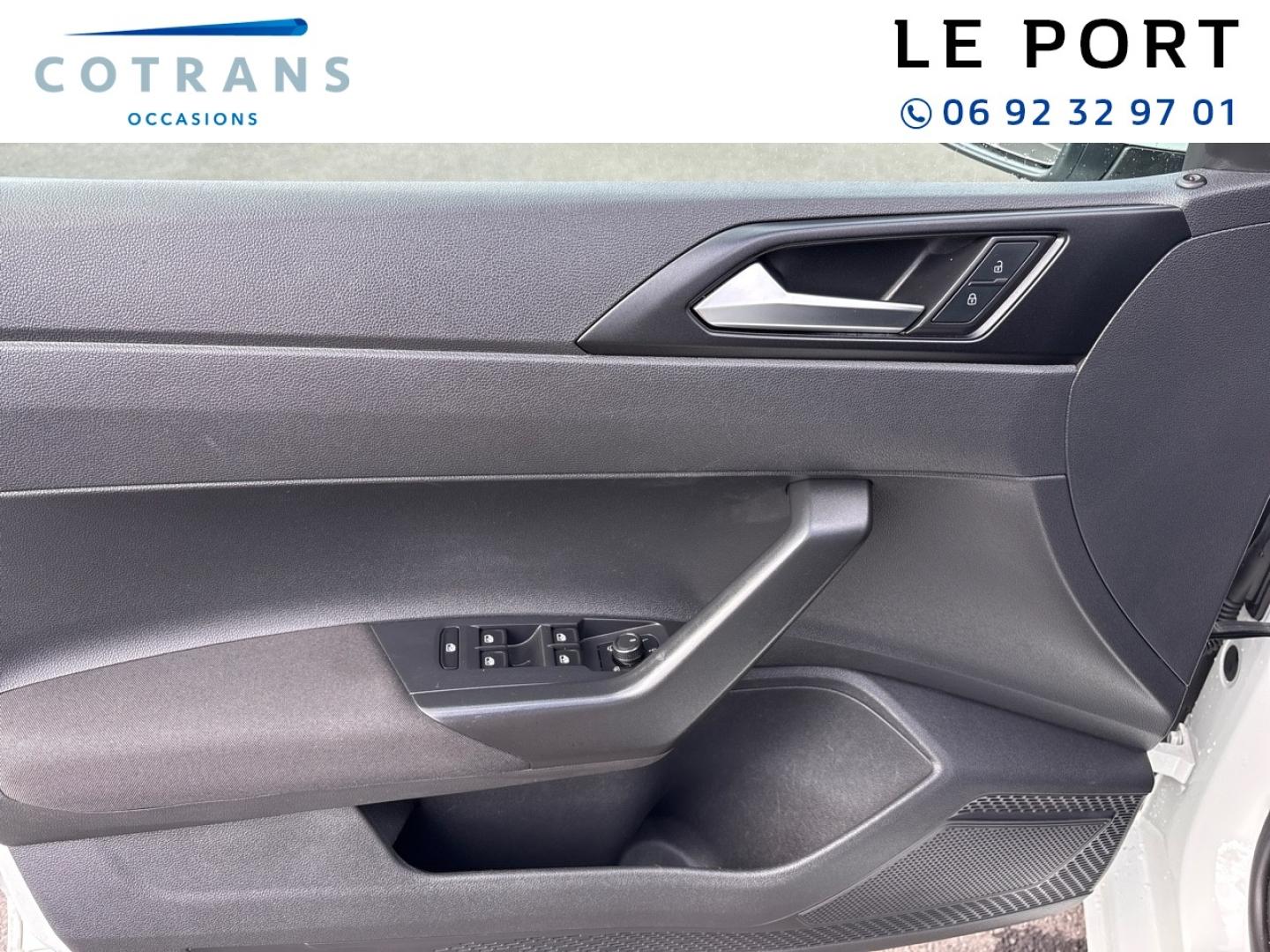 Photo 6 du véhicule VOLKSWAGEN Polo 1.0 TSI 95ch Life - Vue extérieure