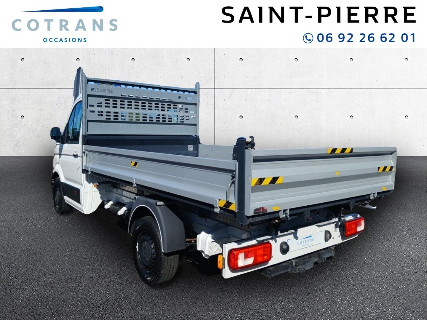 Photo 3 du véhicule VOLKSWAGEN Crafter PlatCb 35 L3 2.0 TDI 140ch Business Traction + - Vue extérieure