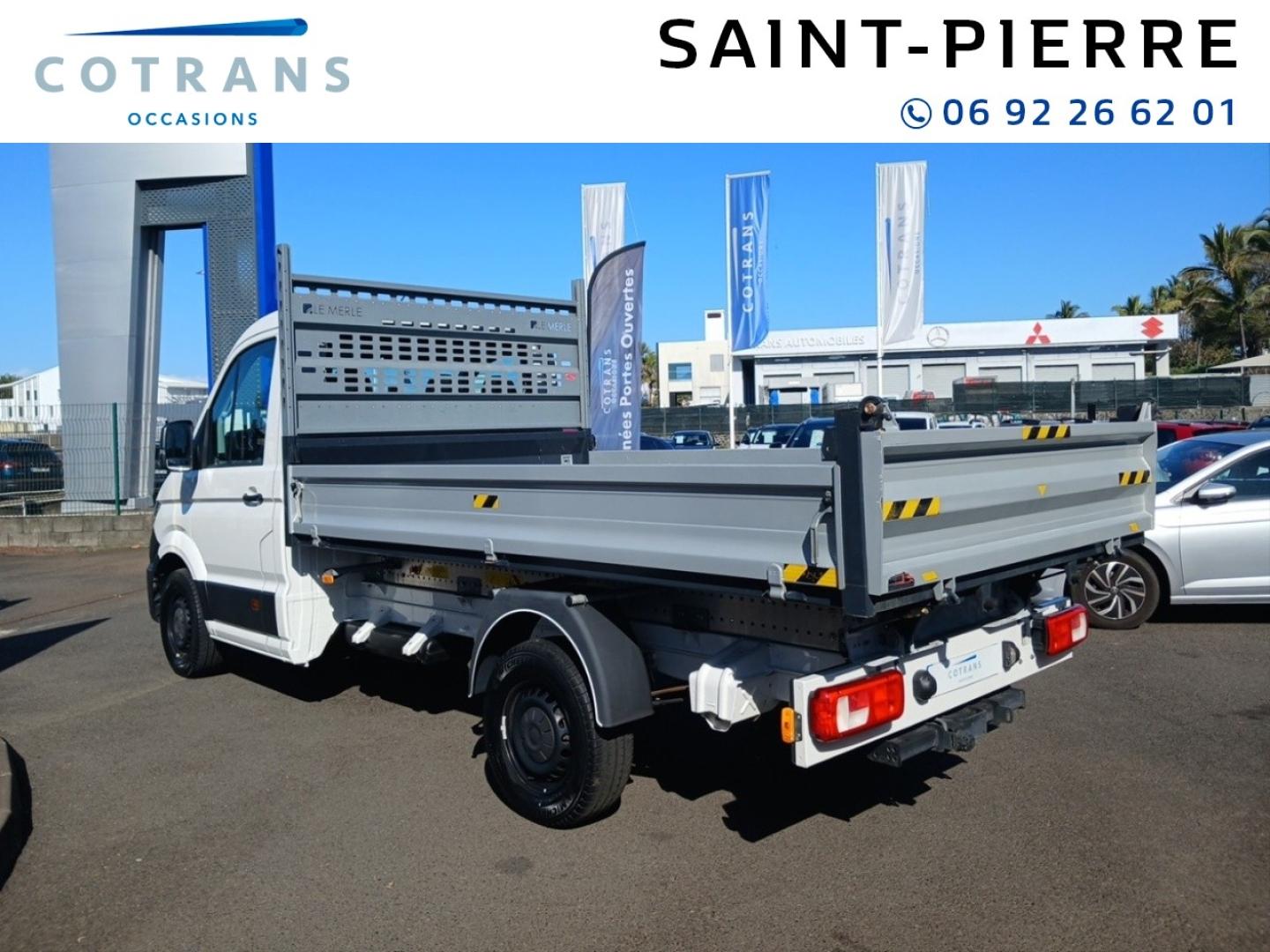 Photo 11 du véhicule VOLKSWAGEN Crafter PlatCb 35 L3 2.0 TDI 140ch Business Traction + - Vue extérieure