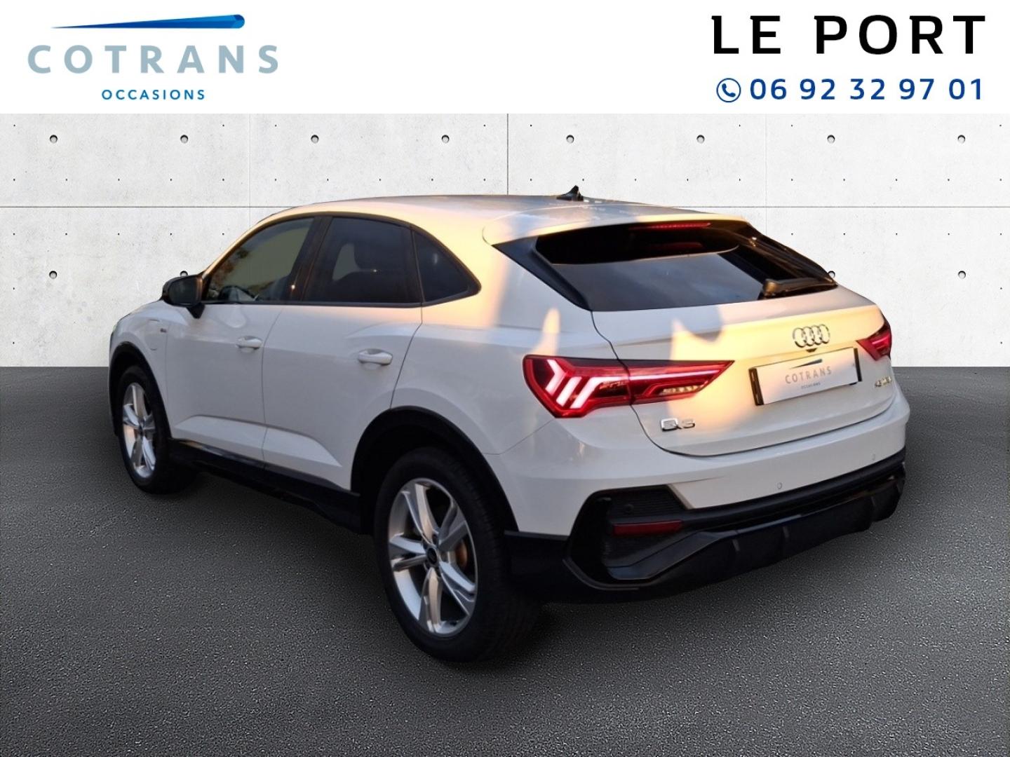 Photo 3 du véhicule AUDI Q3 Sportback 45 TFSI e 245ch S line S tronic 6 - Vue extérieure
