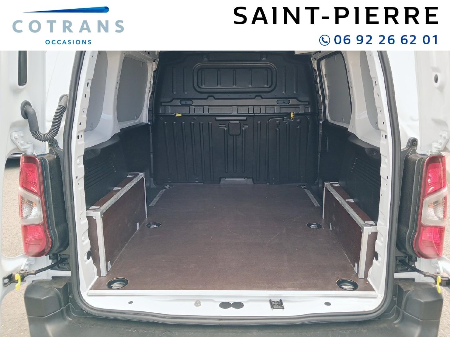 Photo 9 du véhicule FIAT Doblo Fg M 650kg BlueHDi 130ch S&S EAT8 Pack&nbsp;(…) - Vue extérieure