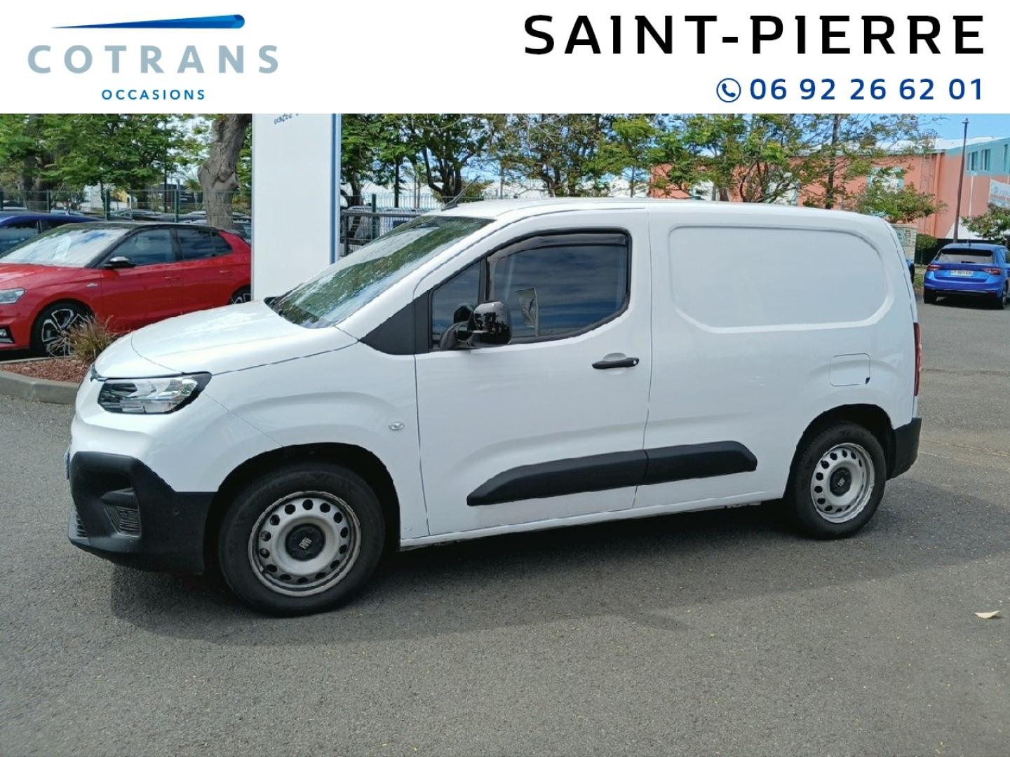 Photo 10 du véhicule FIAT Doblo Fg M 650kg BlueHDi 130ch S&S EAT8 Pack&nbsp;(…) - Vue extérieure