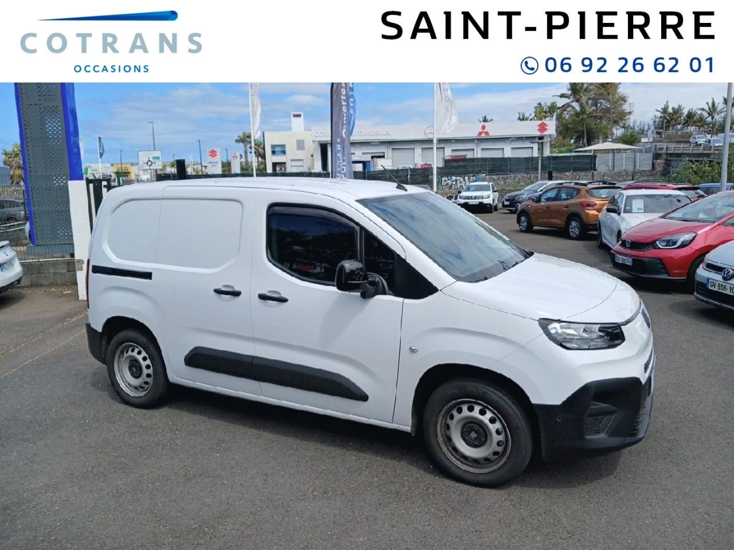 Photo 11 du véhicule FIAT Doblo Fg M 650kg BlueHDi 130ch S&S EAT8 Pack&nbsp;(…) - Vue extérieure