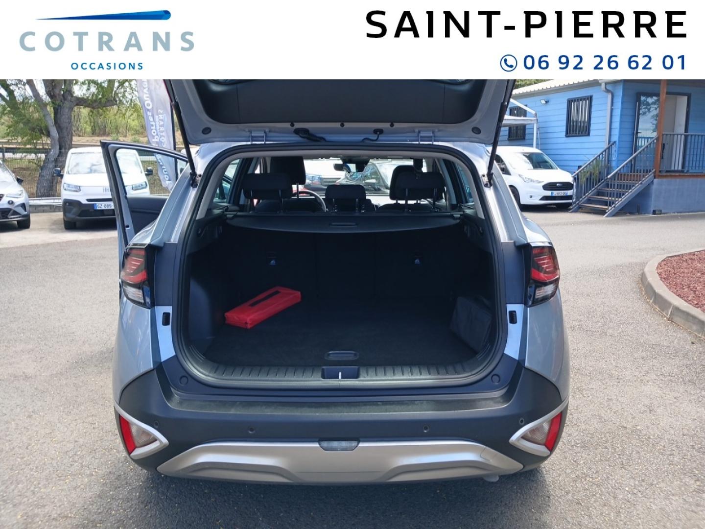 Photo 9 du véhicule KIA Sportage 1.6 T-GDi 150ch MHEV Motion 4x2 - Vue extérieure