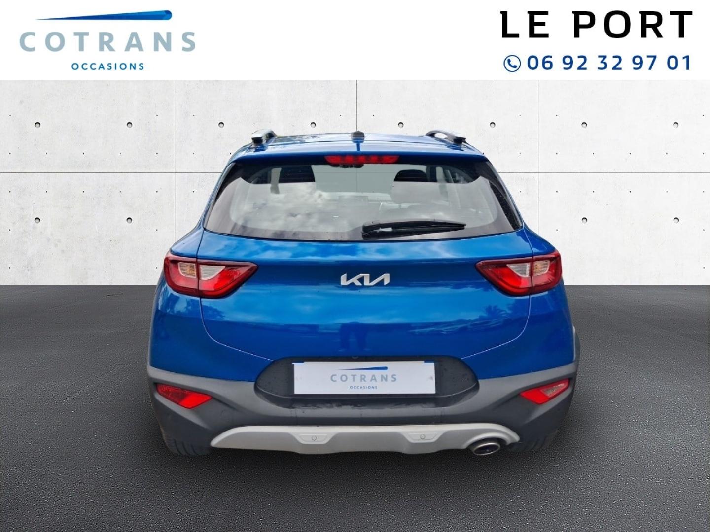 Photo 2 du véhicule KIA Stonic 1.0 T-GDi 120ch MHEV Active iBVM6 - Vue extérieure