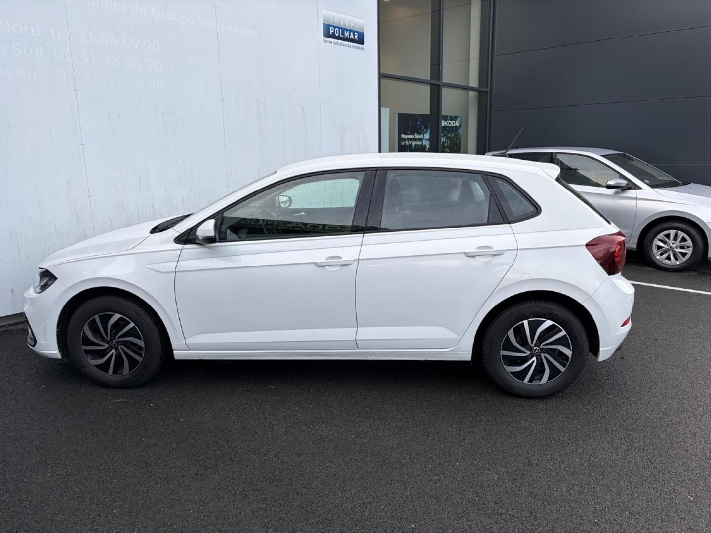 VOLKSWAGEN Polo