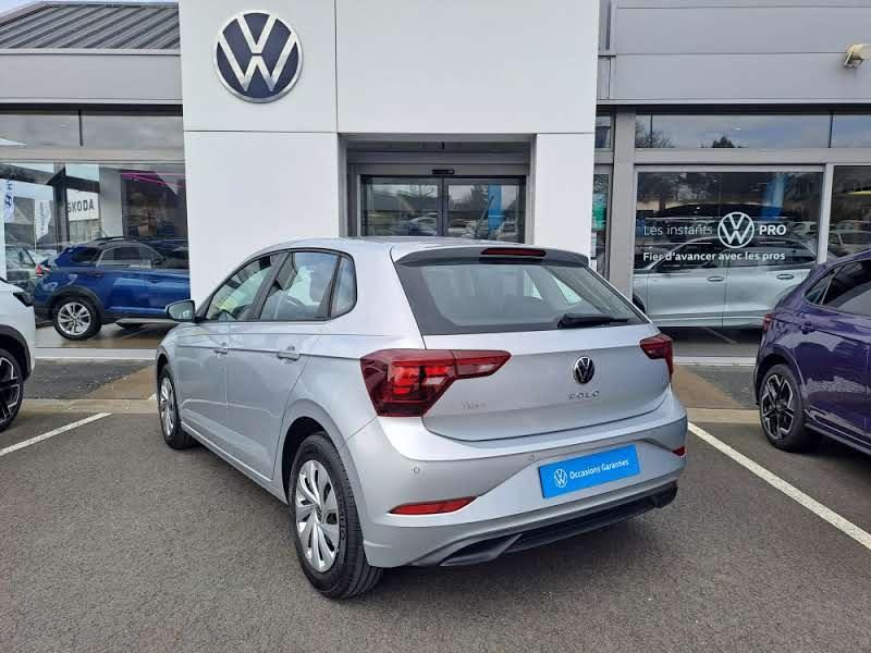 VOLKSWAGEN Polo