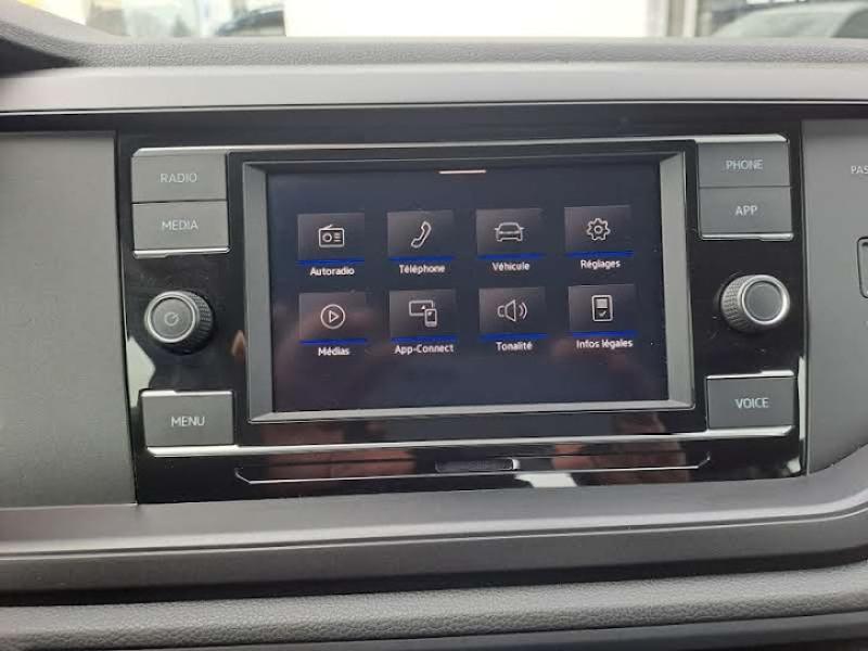 VOLKSWAGEN Polo