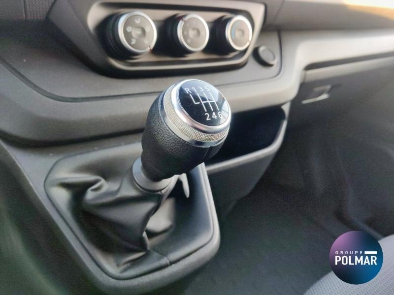 RENAULT Trafic Combi