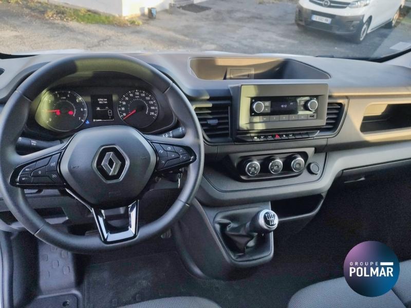 RENAULT Trafic Combi