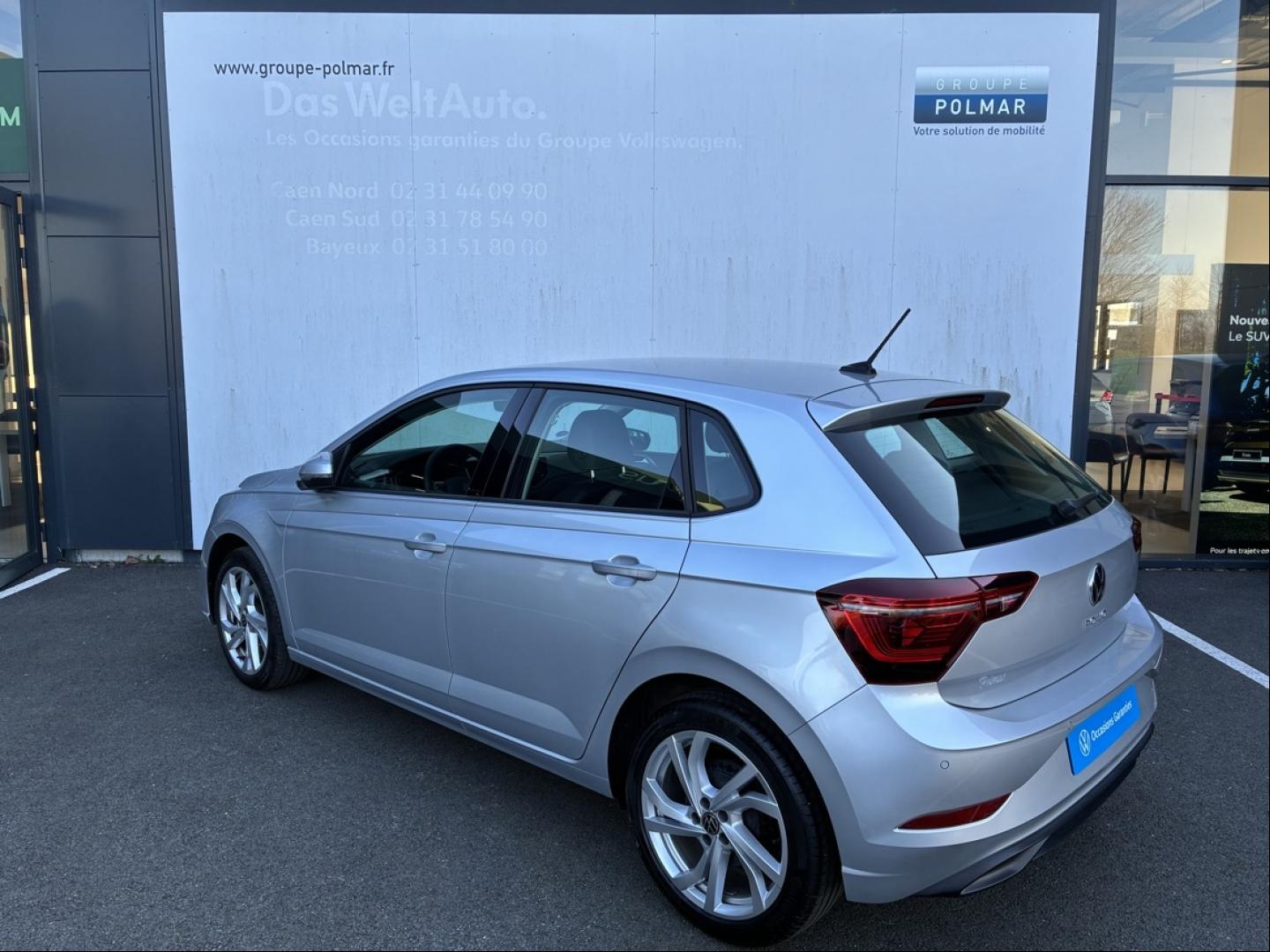 VOLKSWAGEN Polo