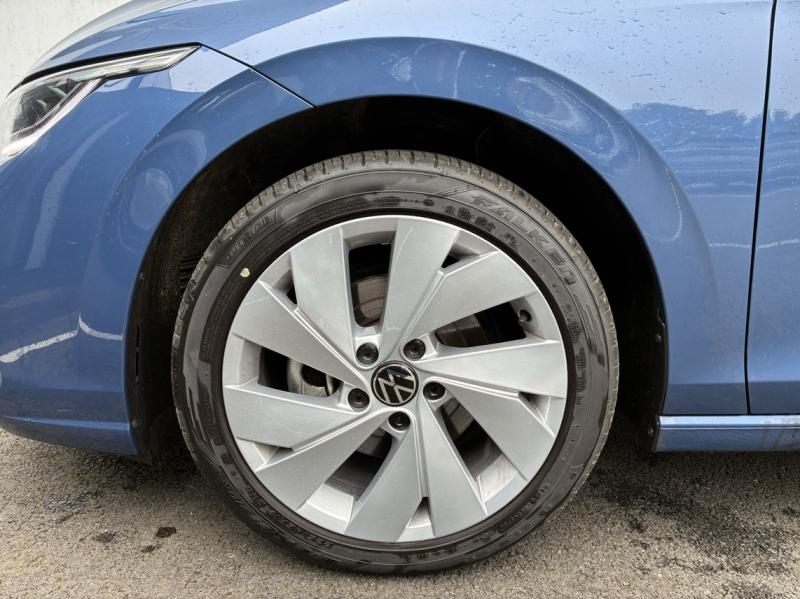 VOLKSWAGEN Golf SW