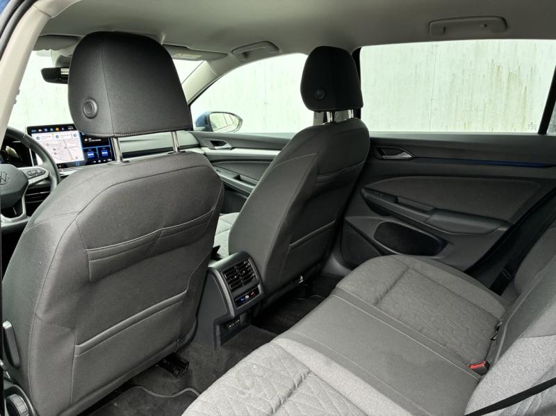 VOLKSWAGEN Golf SW