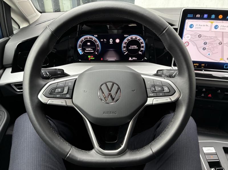 VOLKSWAGEN Golf SW