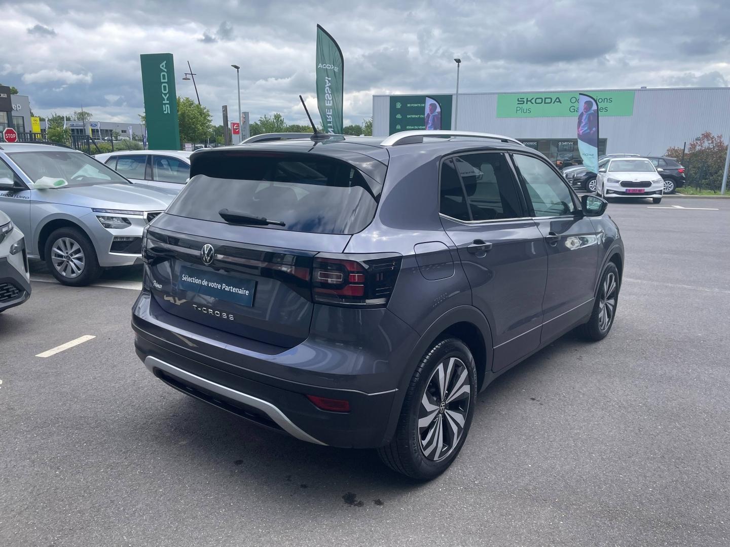 VOLKSWAGEN T-Cross
