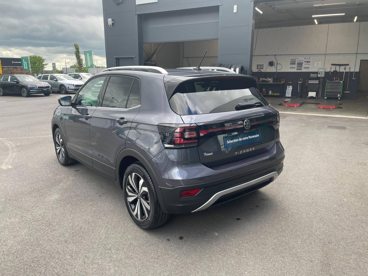 VOLKSWAGEN T-Cross