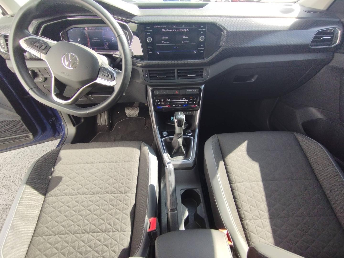 VOLKSWAGEN T-Cross