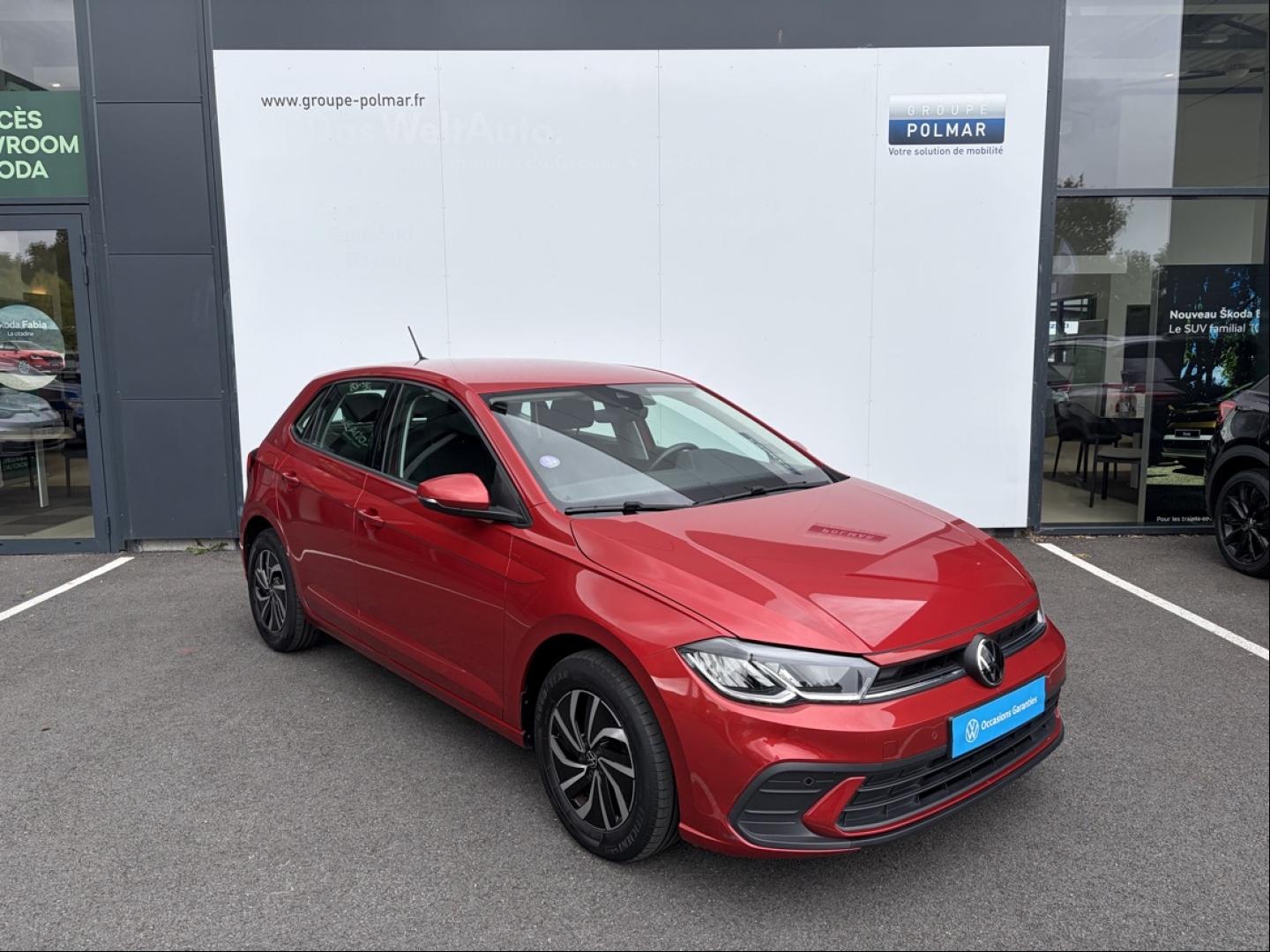 VOLKSWAGEN Polo