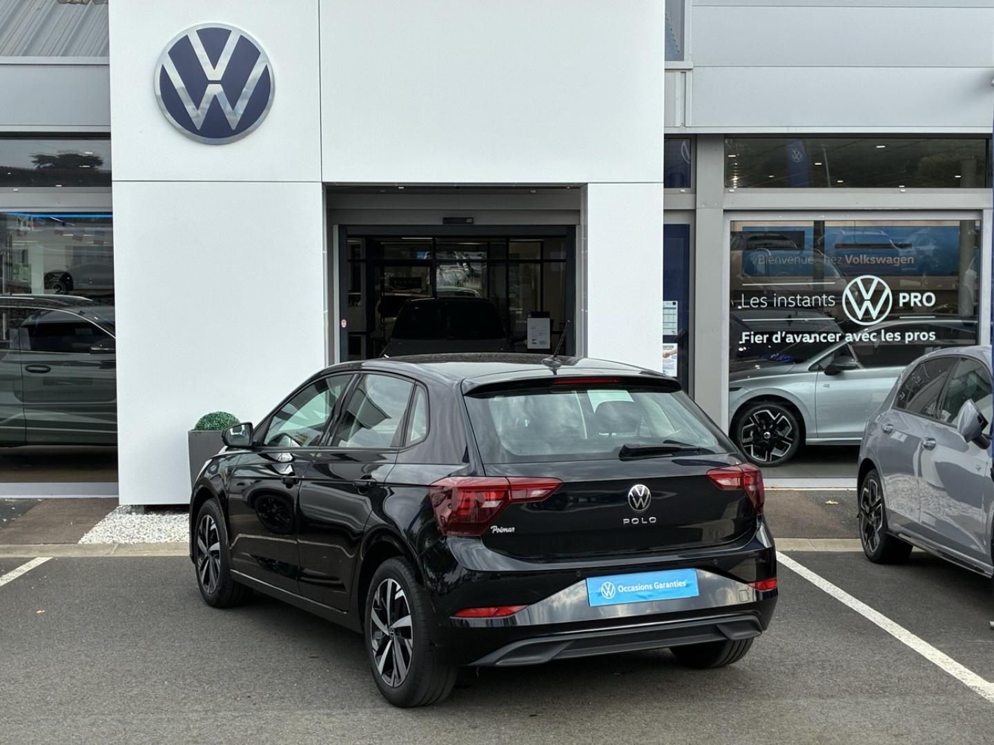 VOLKSWAGEN Polo