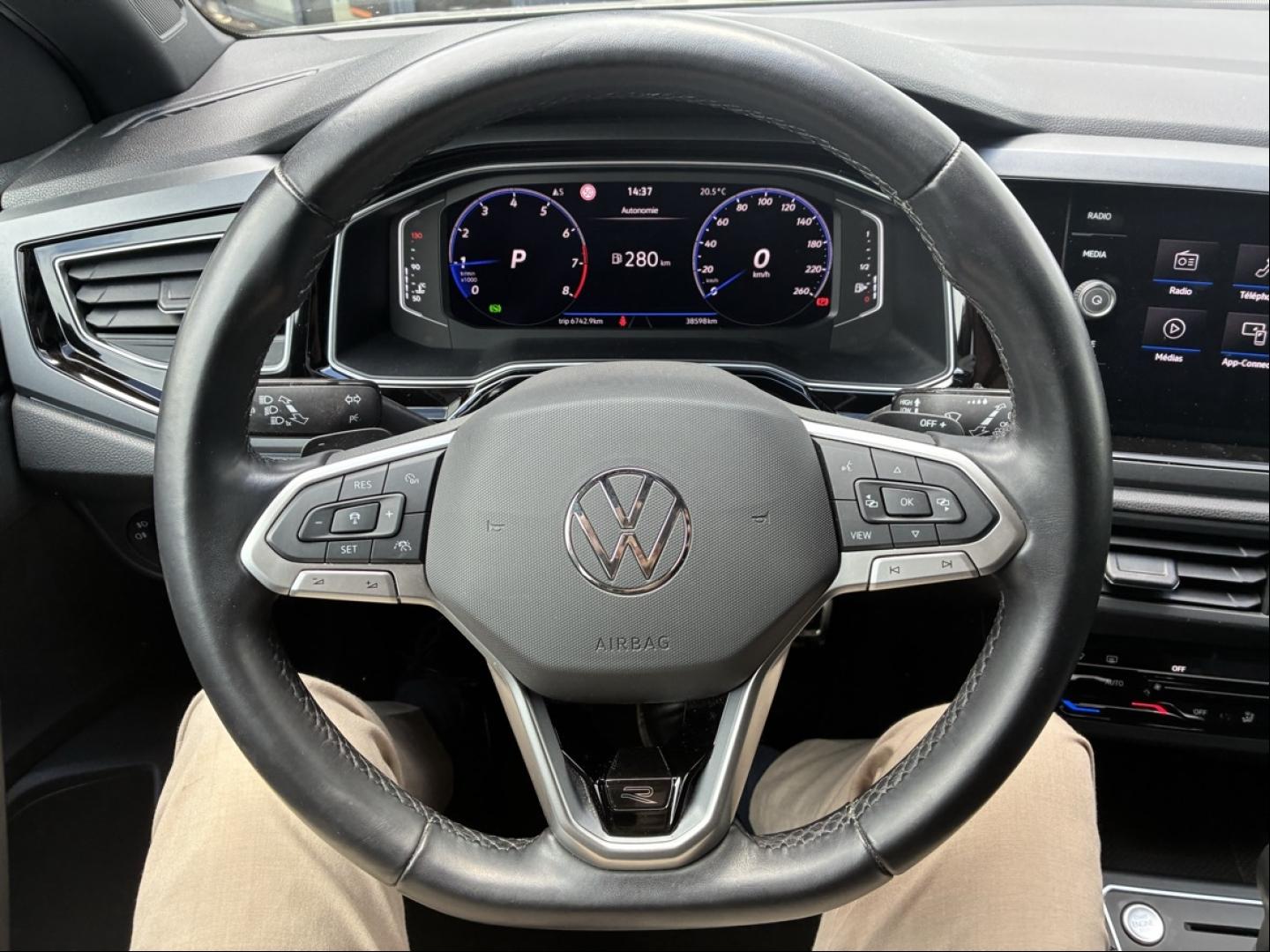 VOLKSWAGEN Taigo