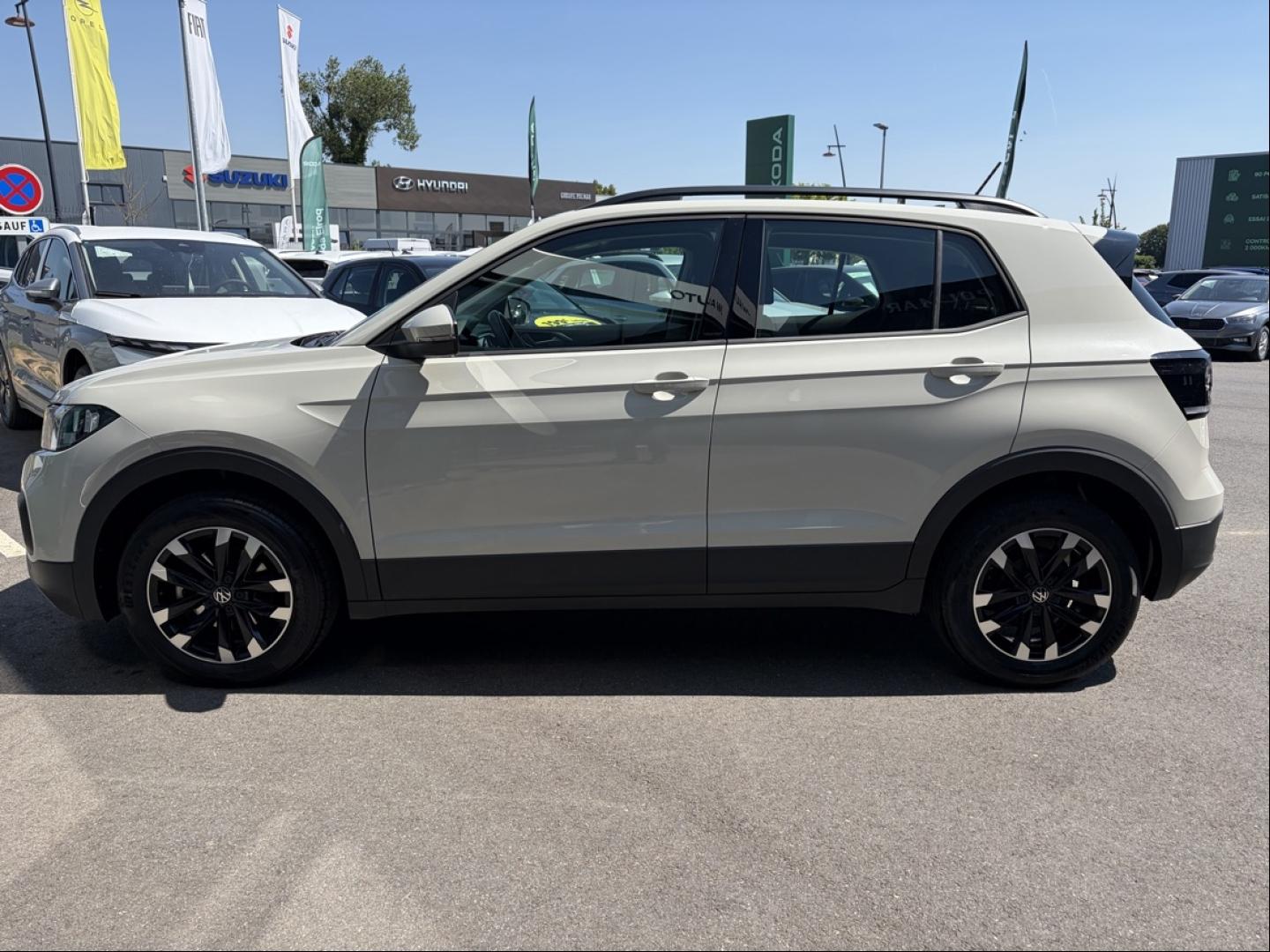 VOLKSWAGEN T-Cross