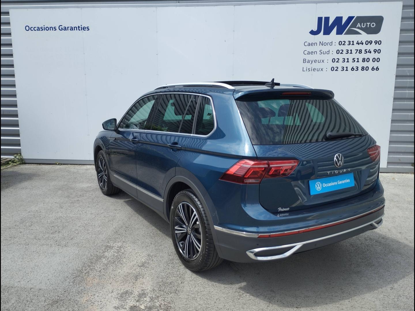 VOLKSWAGEN Tiguan