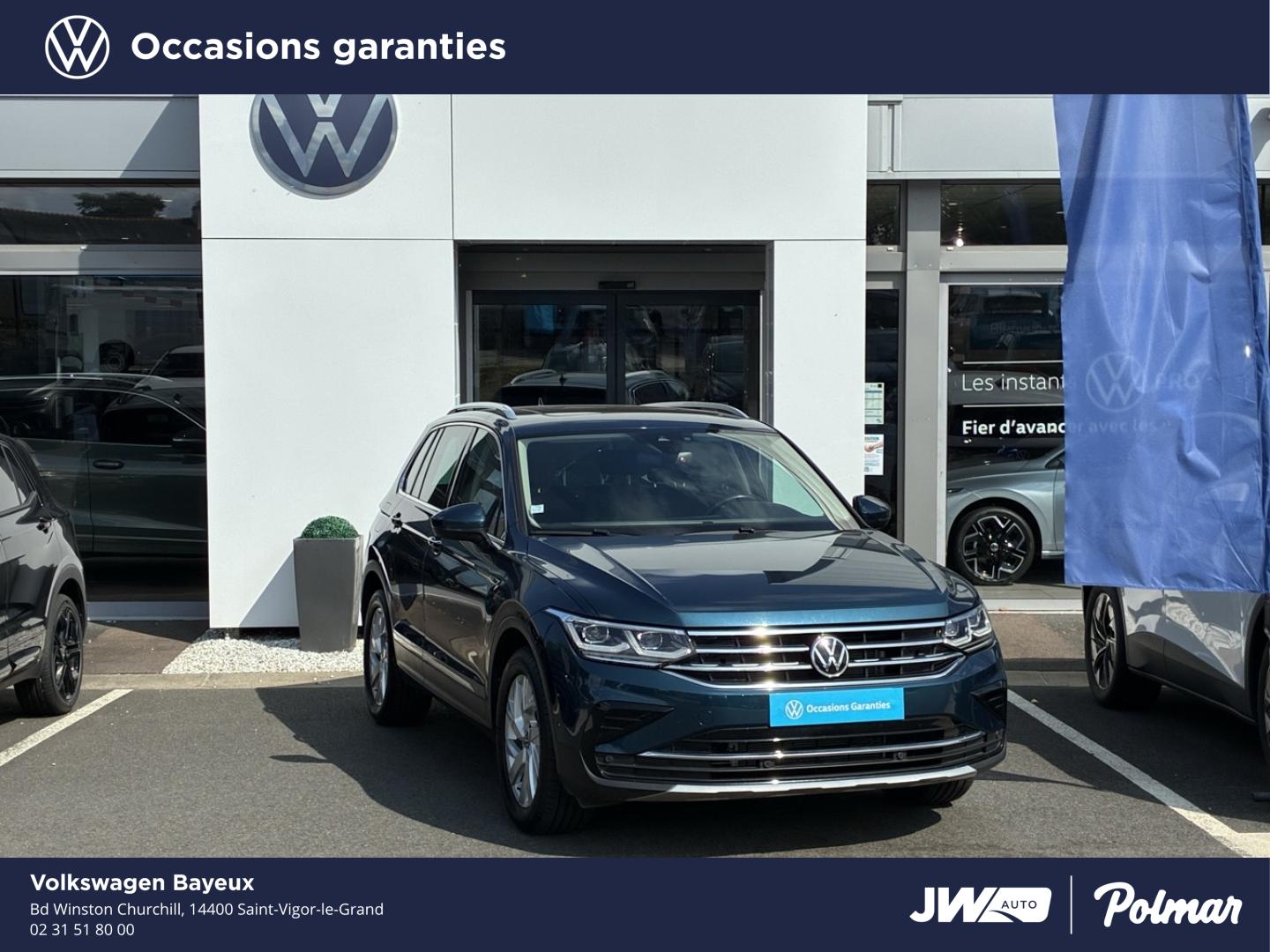 VOLKSWAGEN Tiguan