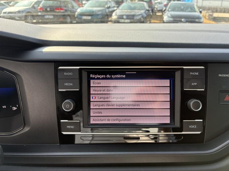 VOLKSWAGEN Polo