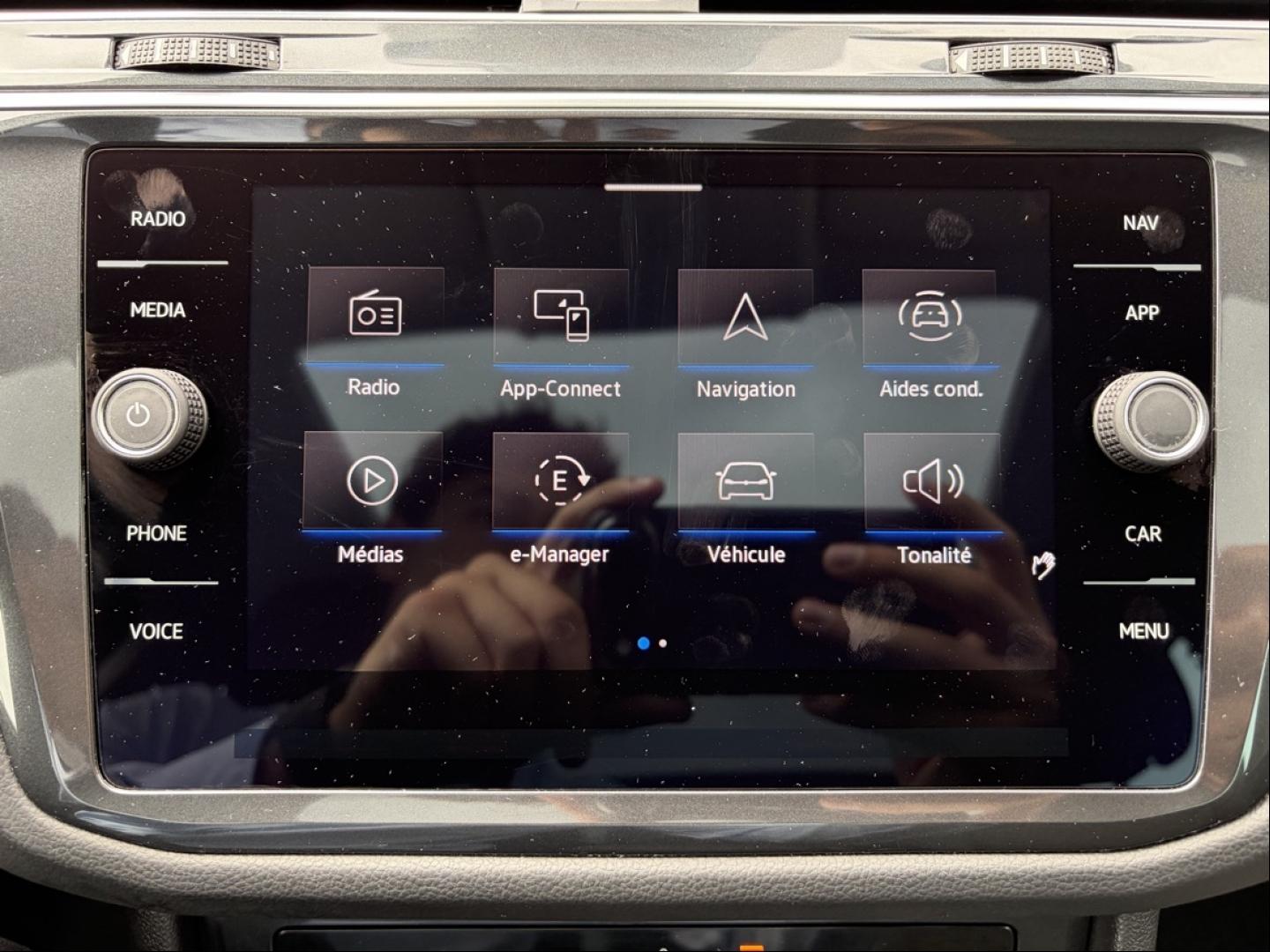 VOLKSWAGEN Tiguan