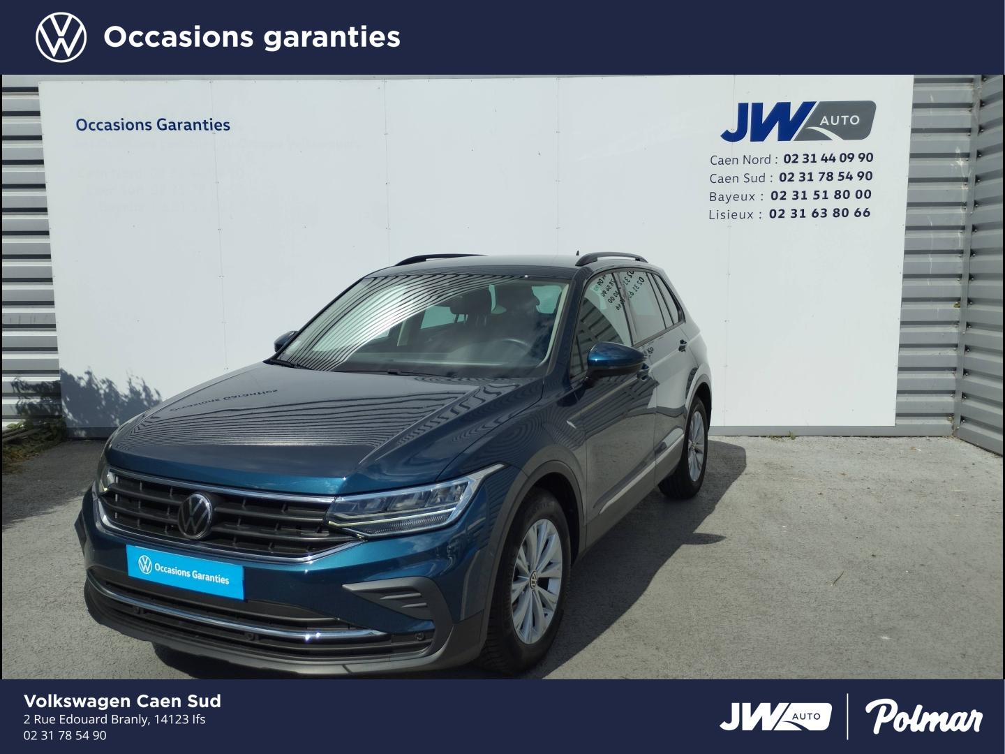 VOLKSWAGEN Tiguan