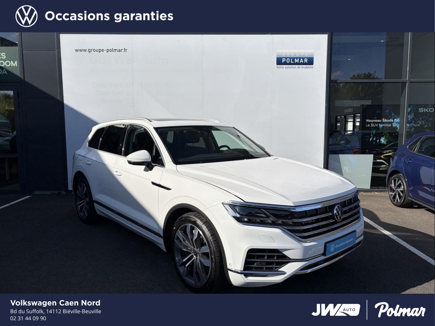 VOLKSWAGEN Touareg