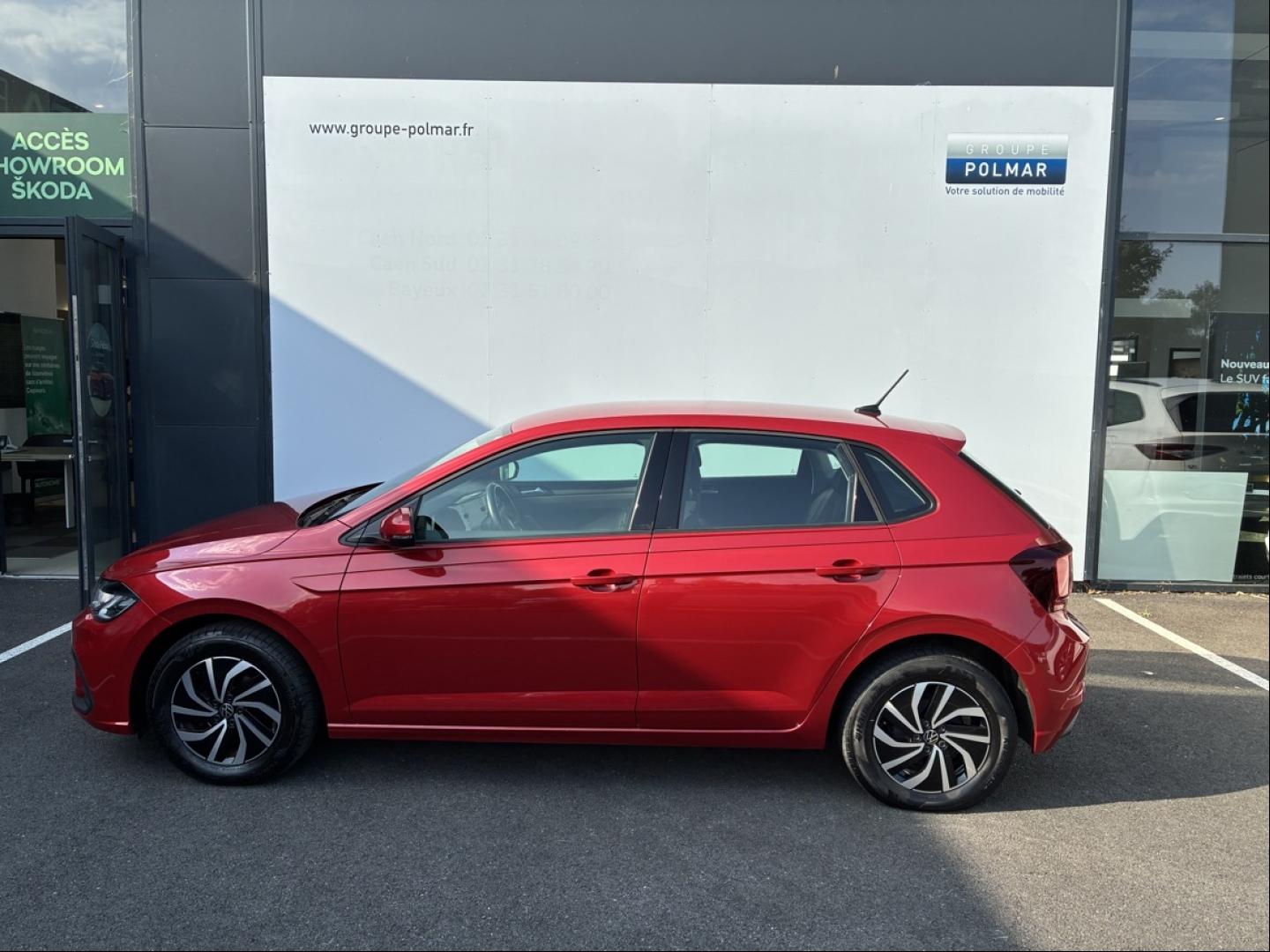 VOLKSWAGEN Polo
