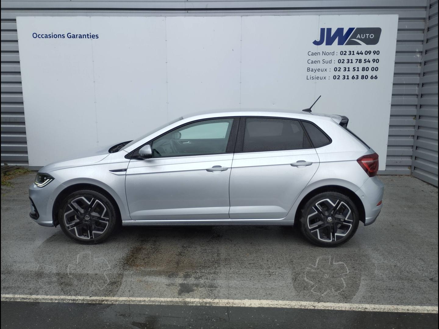 VOLKSWAGEN Polo