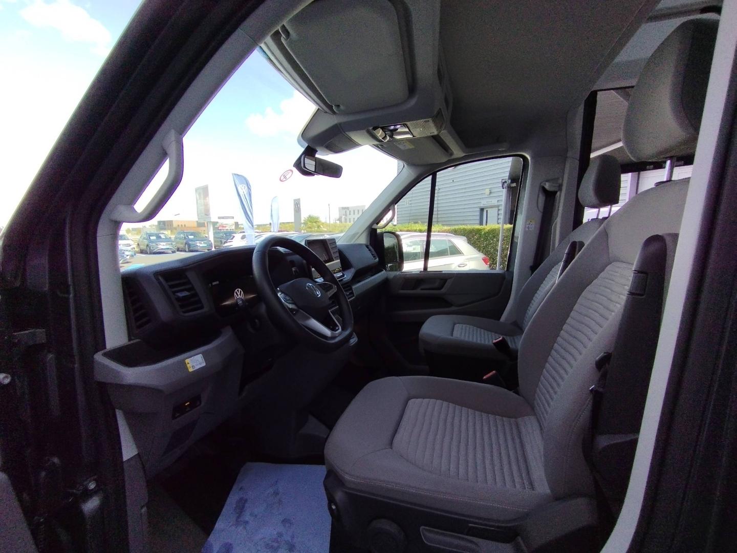 VOLKSWAGEN Grand California