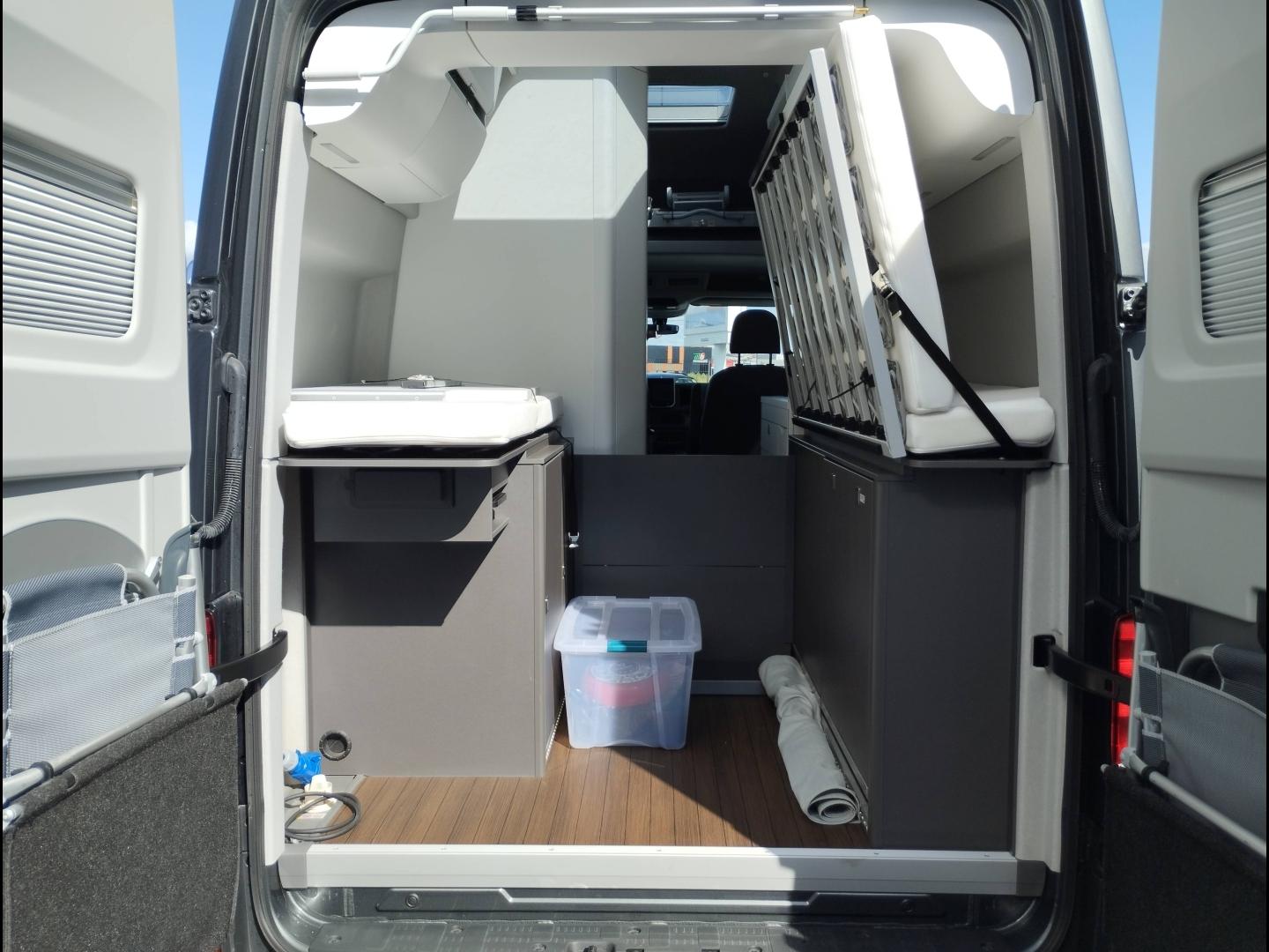 VOLKSWAGEN Grand California
