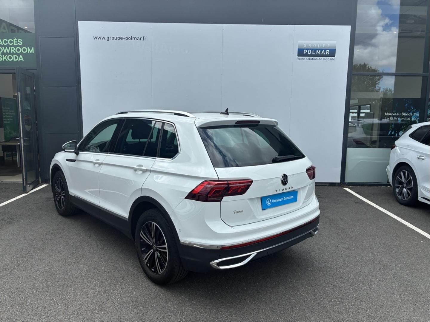 VOLKSWAGEN Tiguan