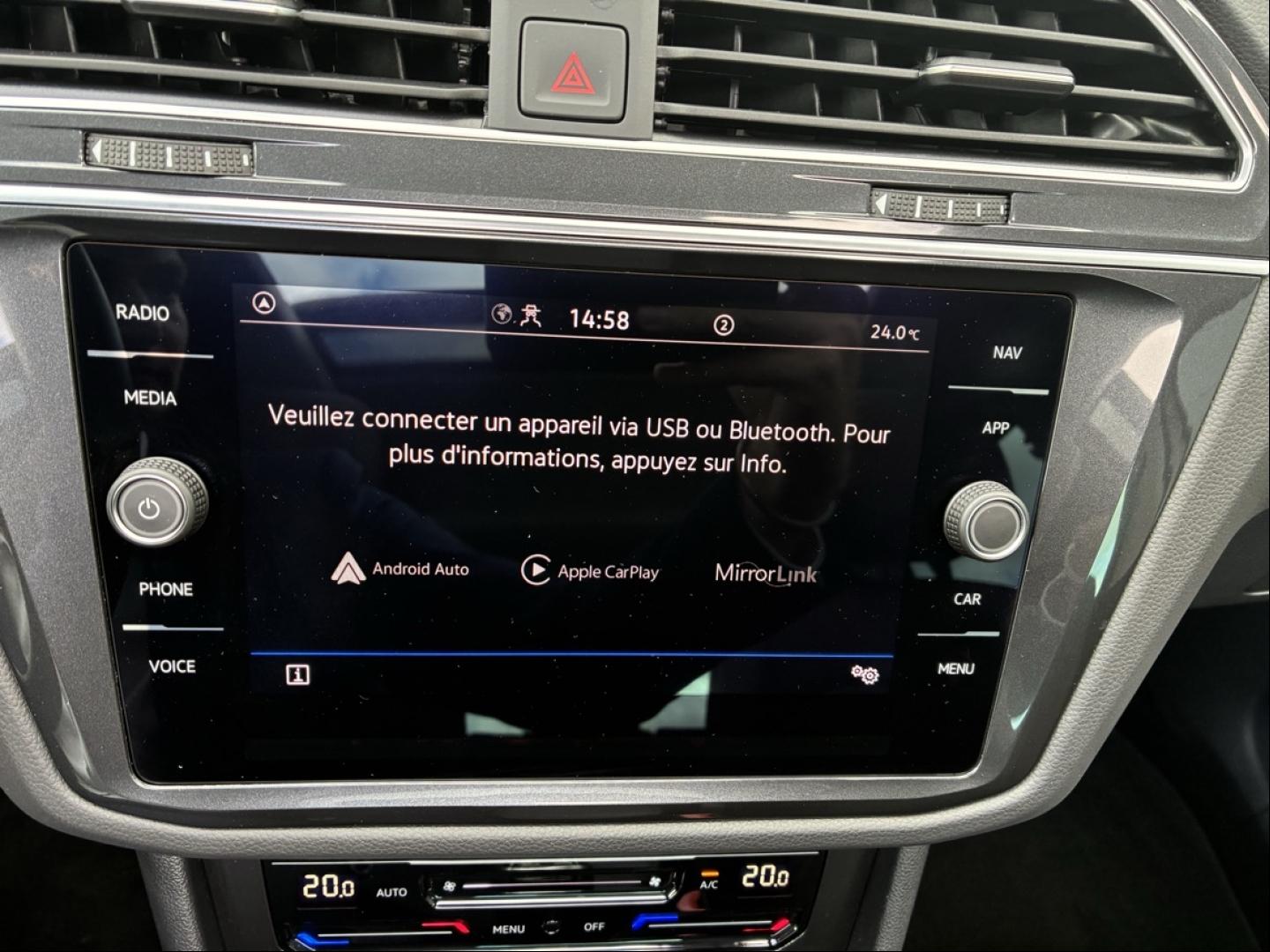 VOLKSWAGEN Tiguan