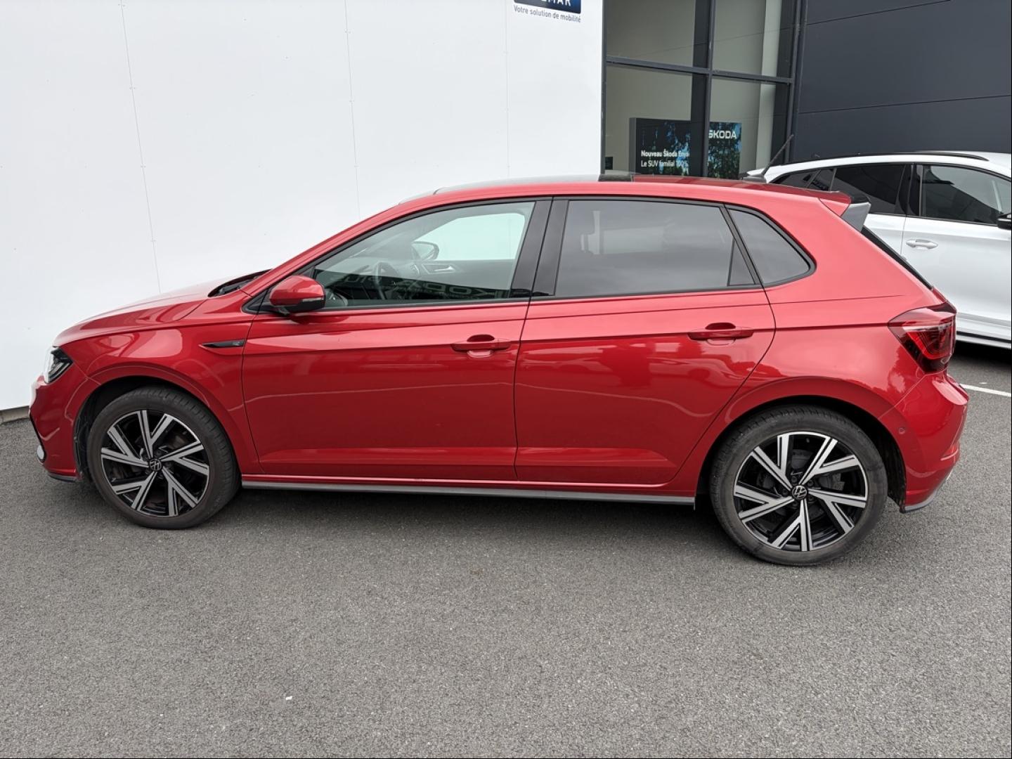 VOLKSWAGEN Polo