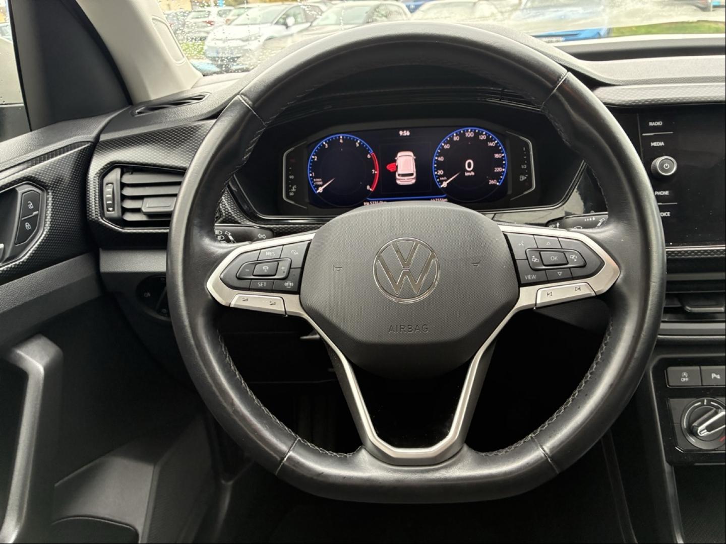 VOLKSWAGEN T-Cross