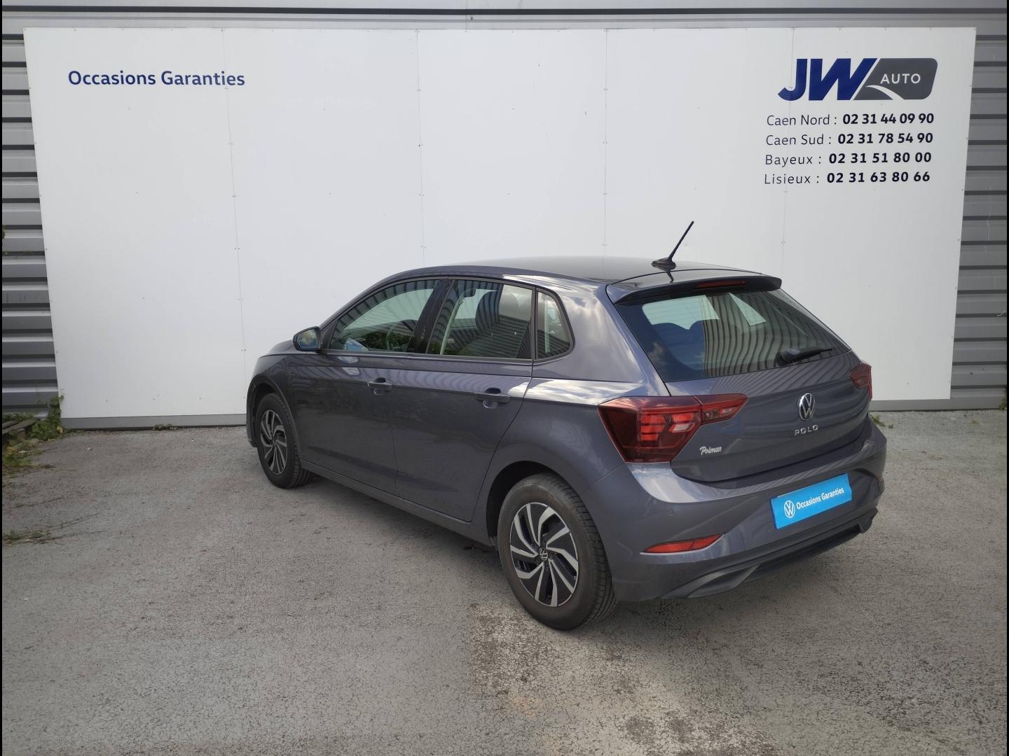 VOLKSWAGEN Polo