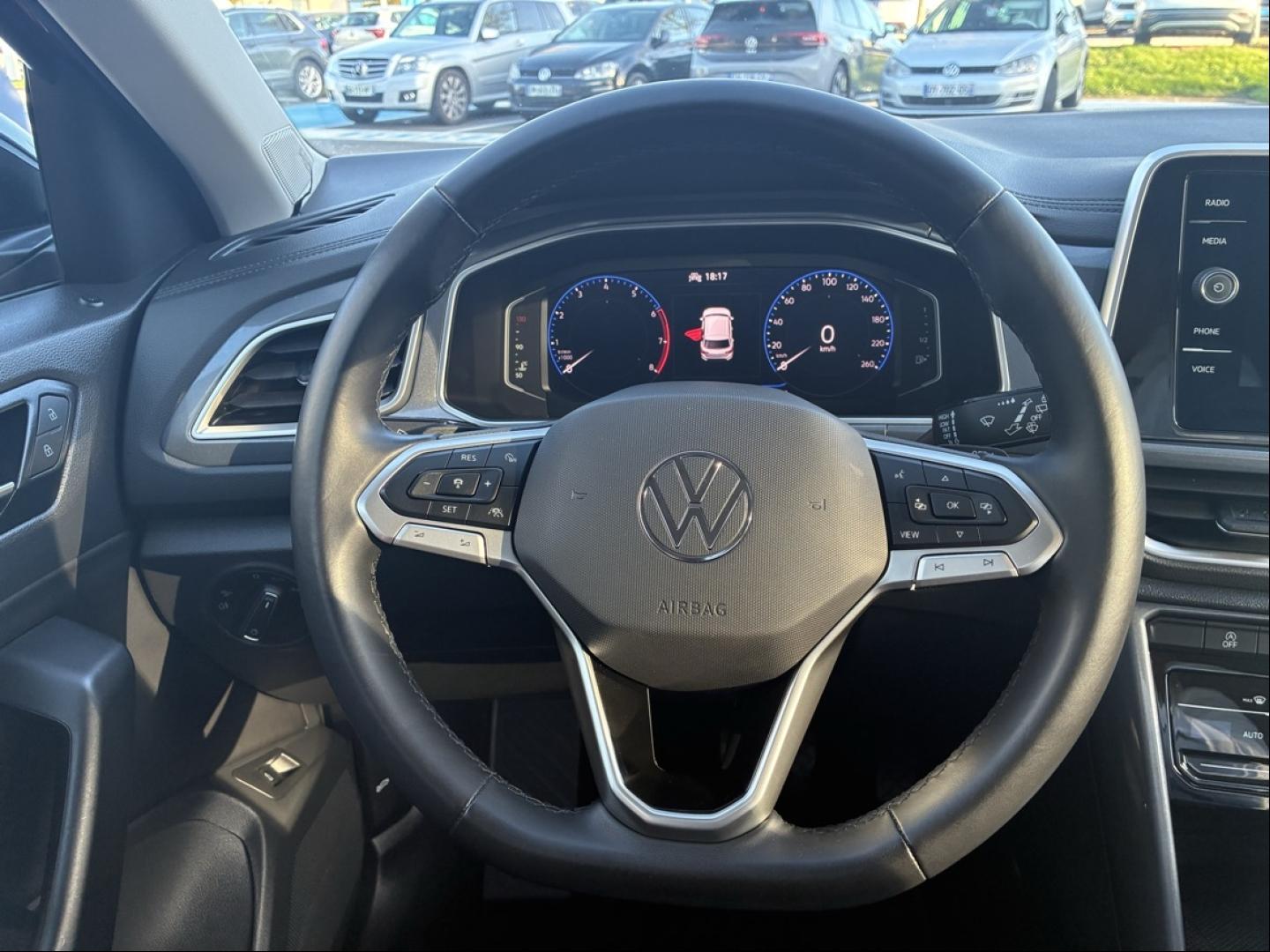 VOLKSWAGEN T-Roc