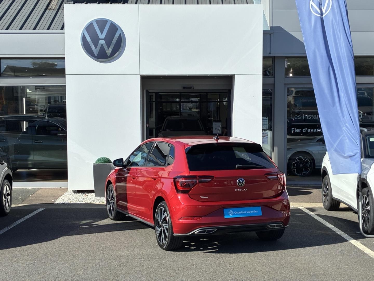VOLKSWAGEN Polo