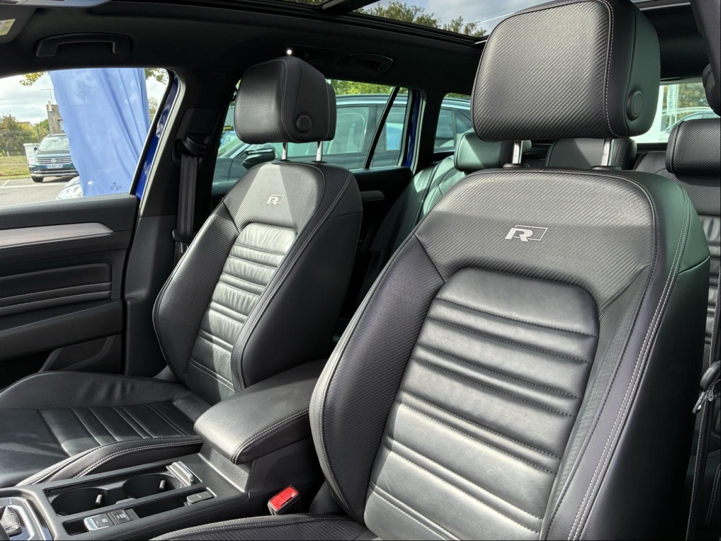 VOLKSWAGEN Passat SW