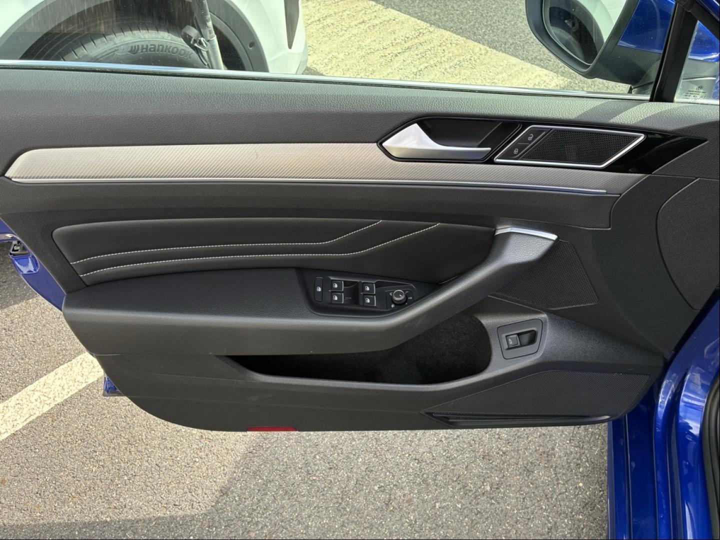 VOLKSWAGEN Passat SW