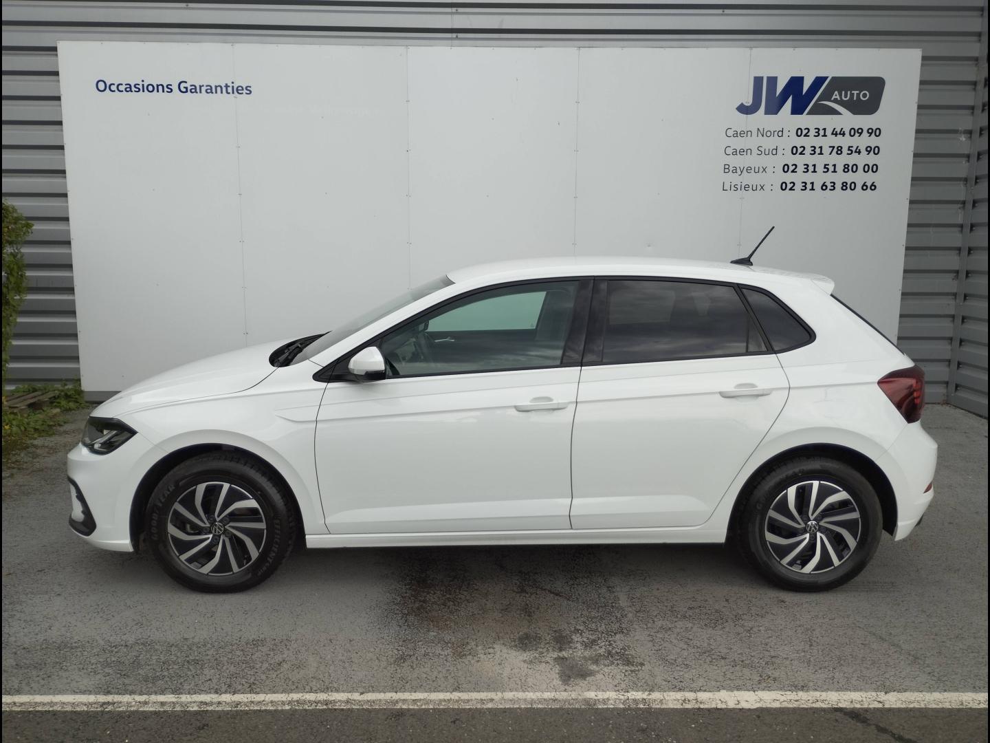 VOLKSWAGEN Polo