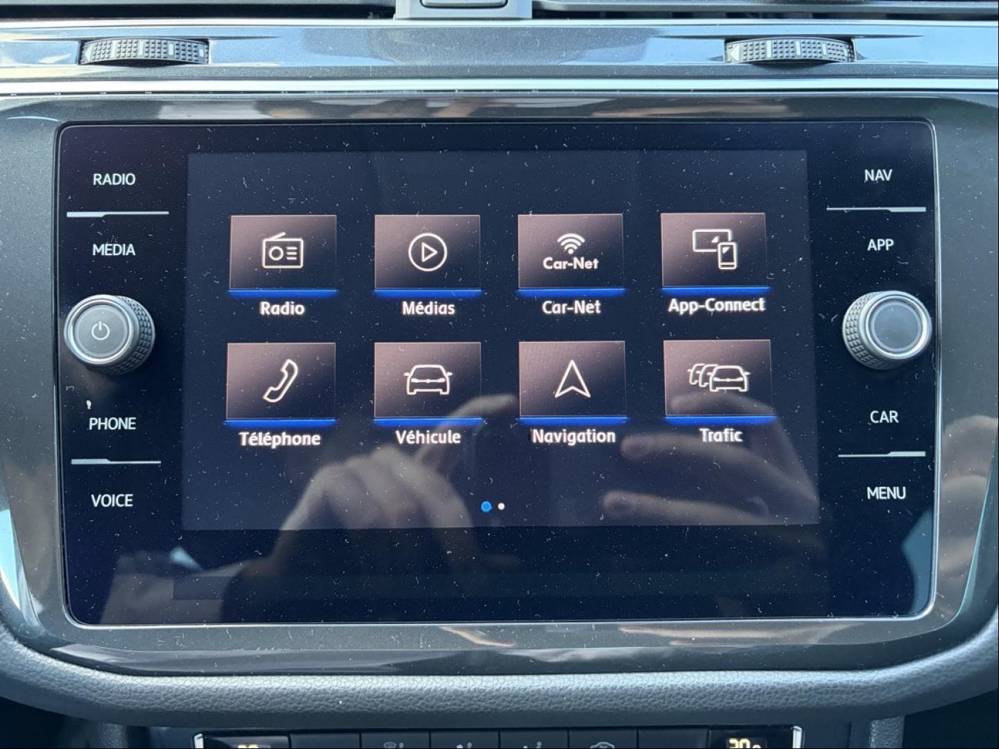 VOLKSWAGEN Tiguan