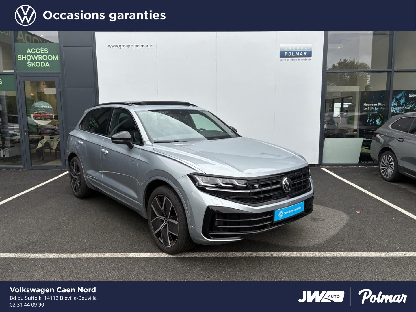 VOLKSWAGEN Touareg