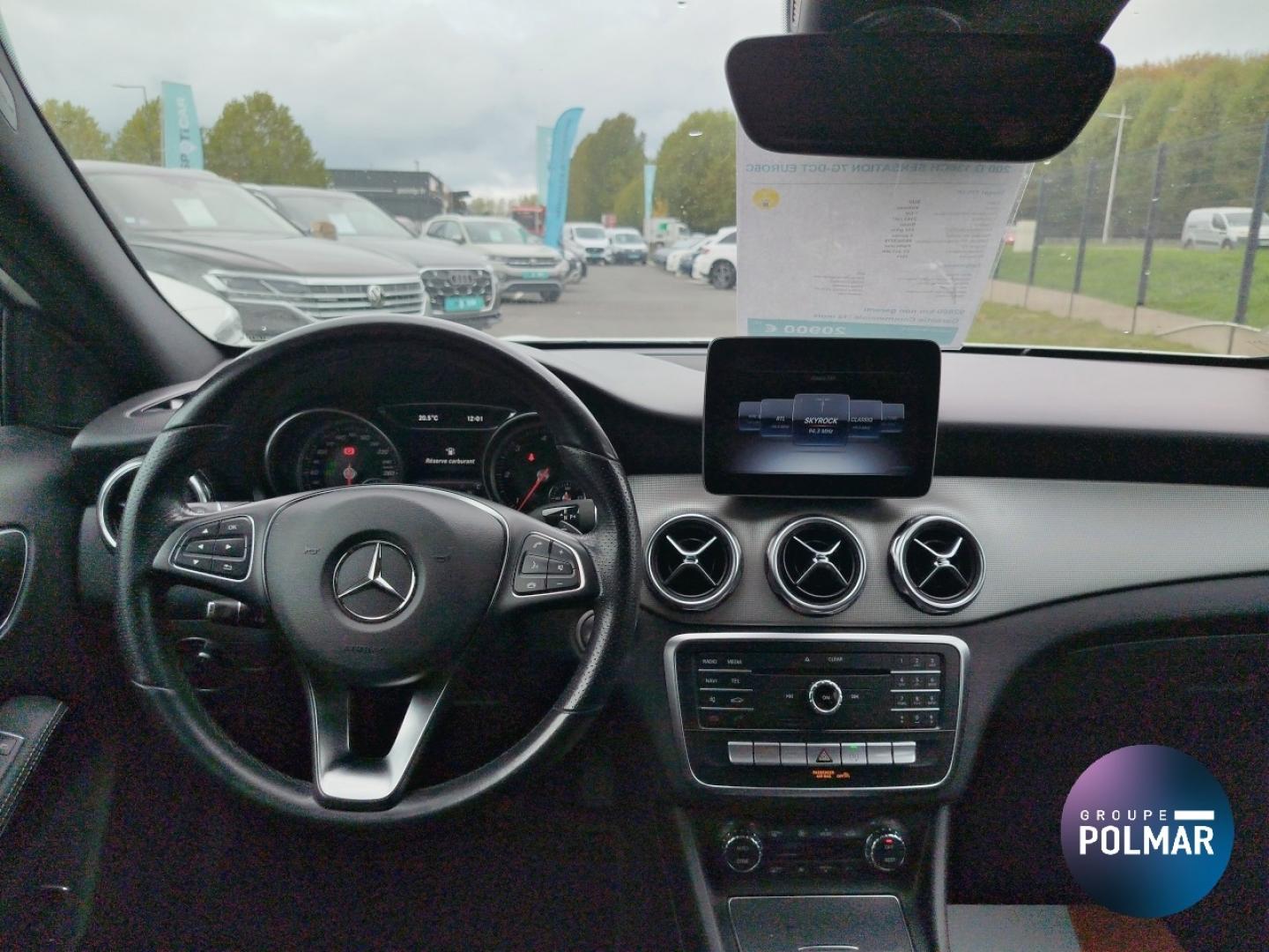 MERCEDES-BENZ GLA